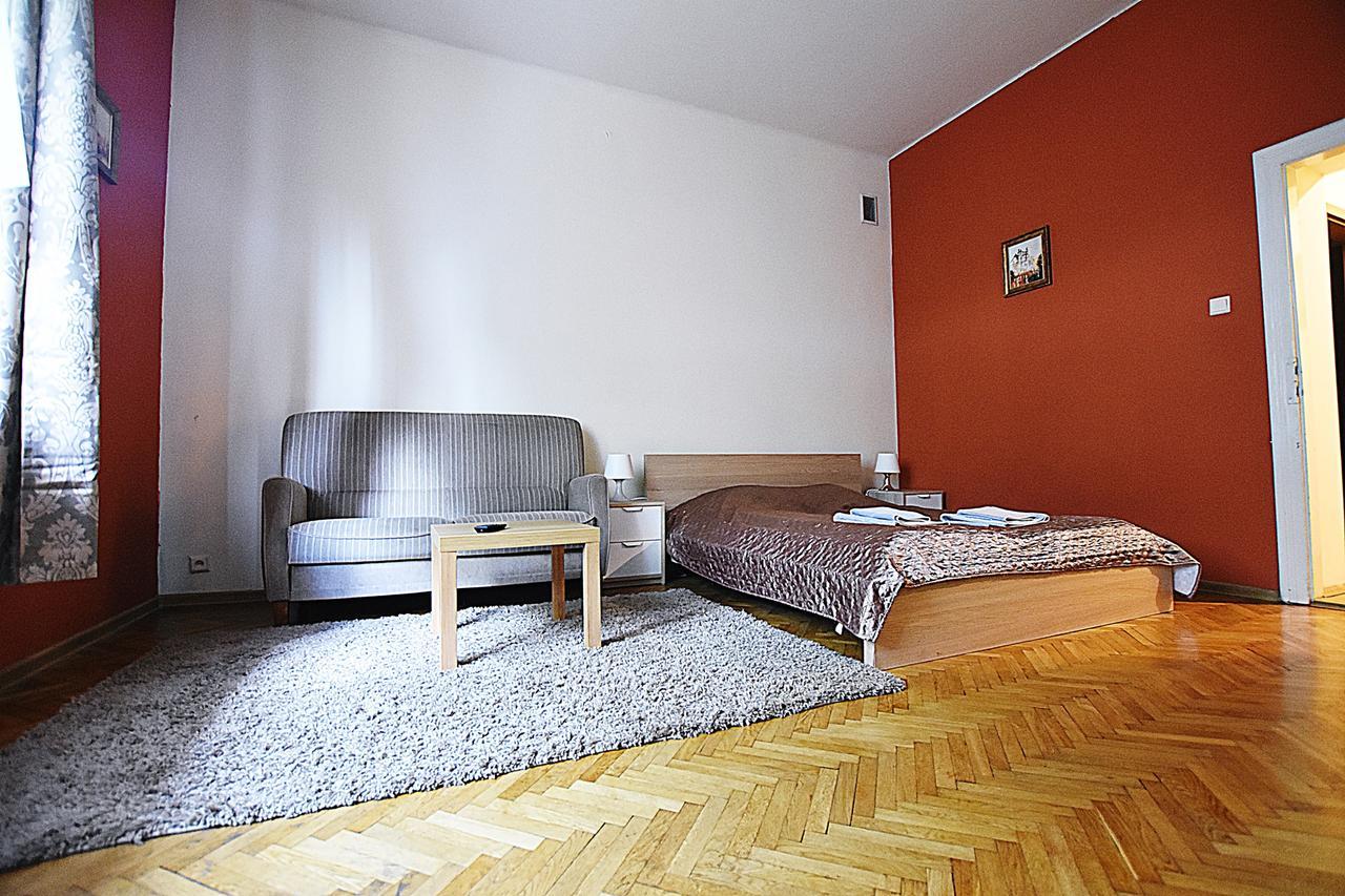 Vital Aparthotel Krasków Εξωτερικό φωτογραφία
